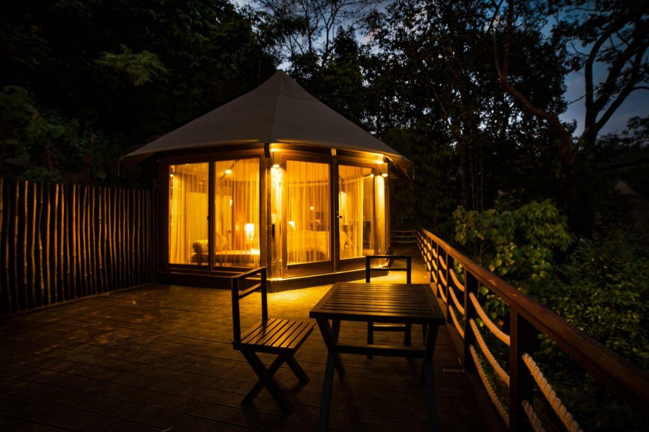 The Pavilions Himalayas Lake View 博卡拉 外观 照片