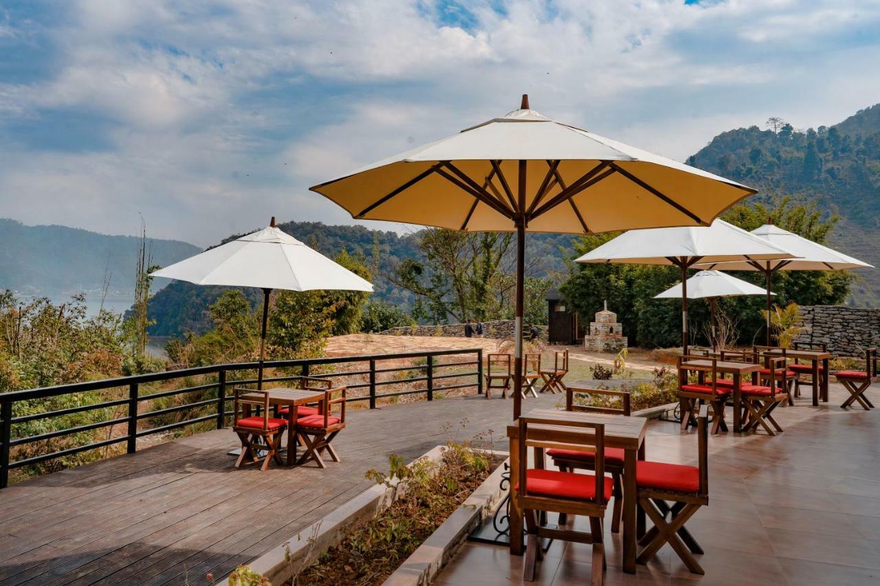 The Pavilions Himalayas Lake View 博卡拉 外观 照片